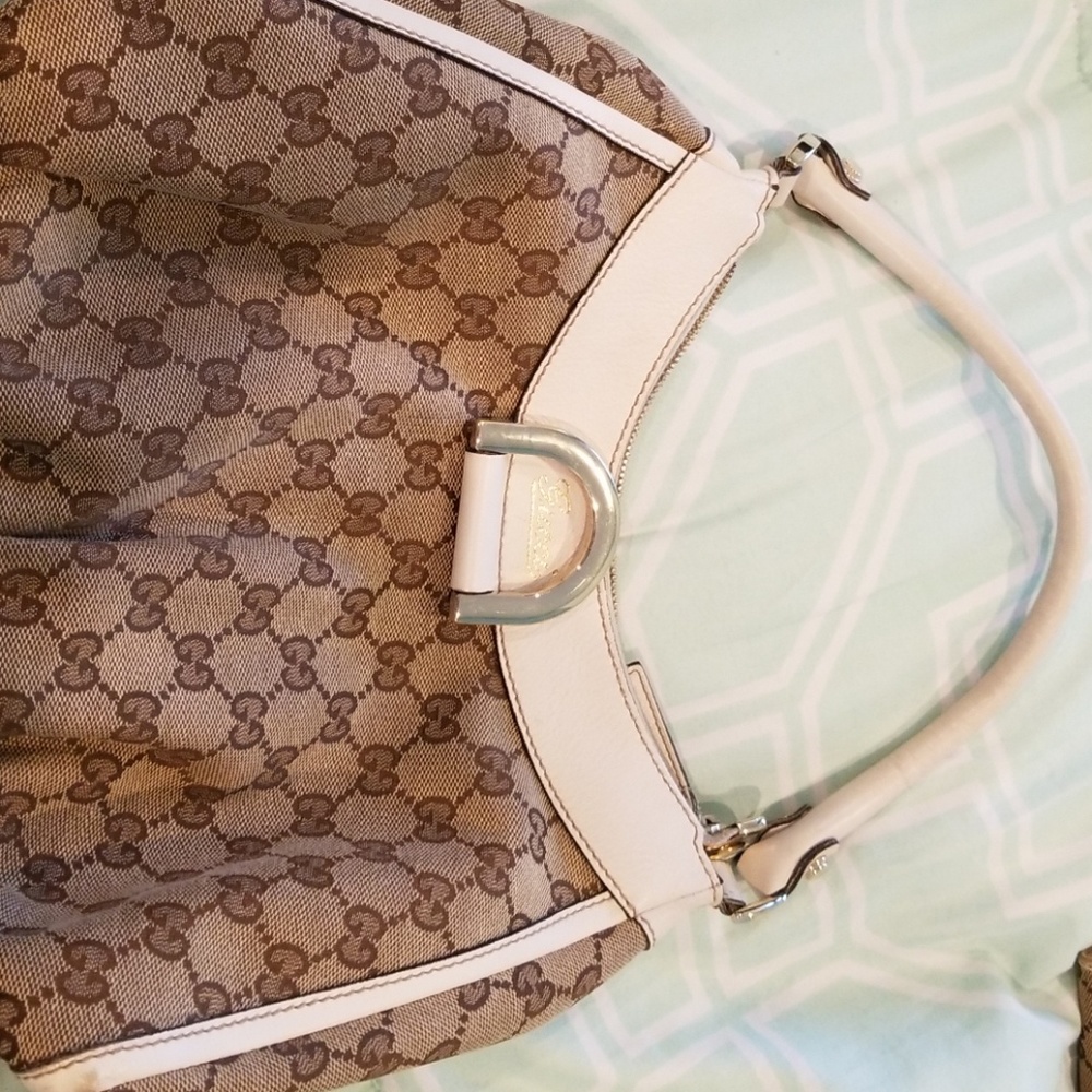 Gucci purse